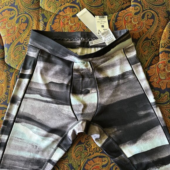 Brand New w/Tags ADIDAS All-Over Print MEN'S Yoga COMPRESSION PANTS Size M - Picture 8 of 13